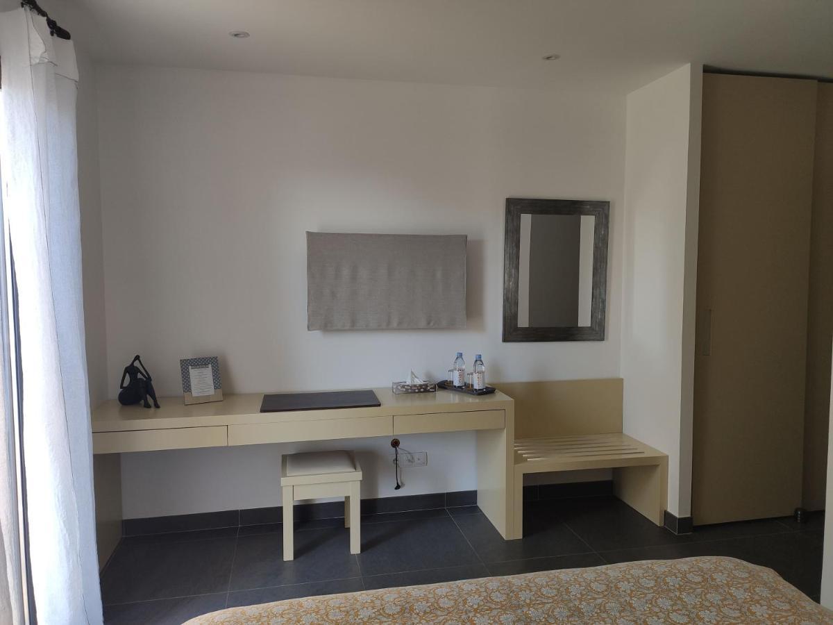 Villa Otilia-Bed And Breakfast-Chambres D'Hotes En Provence Rians  Bagian luar foto
